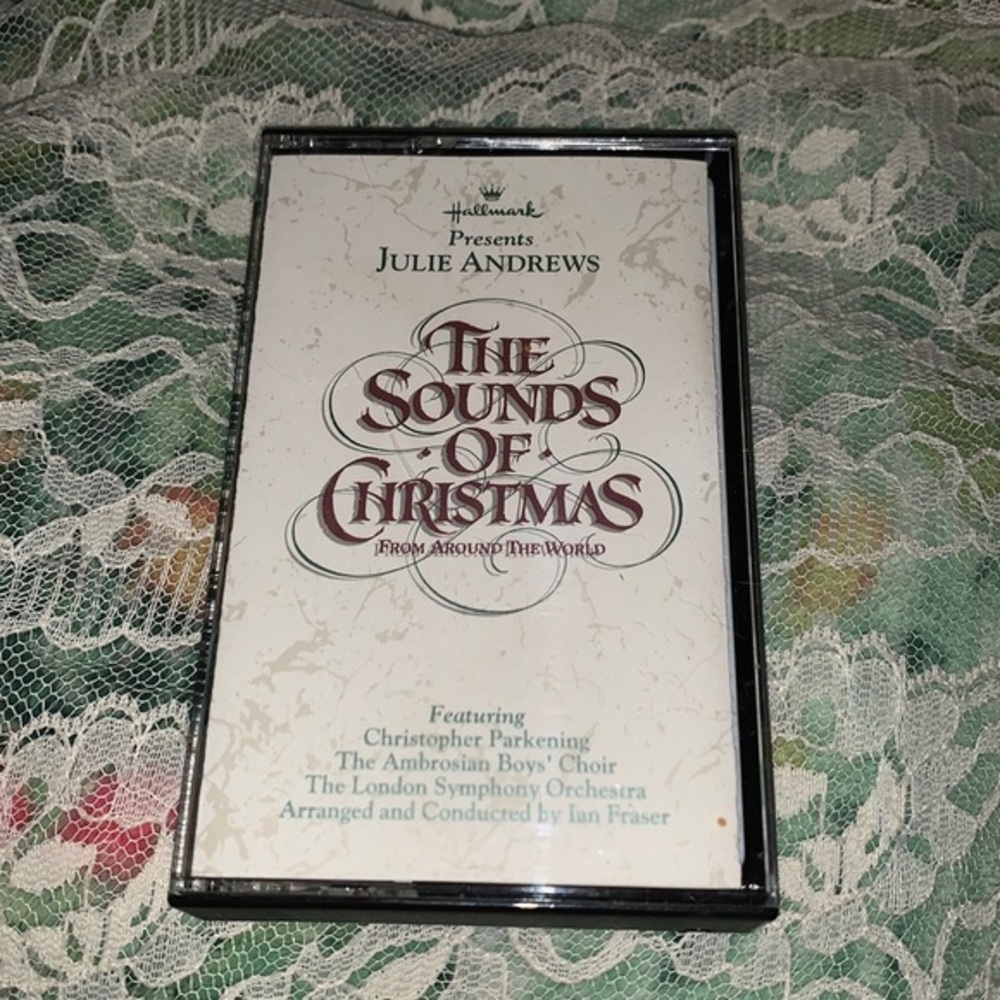 Julie Andrews Sounds of Christmas From Around The World Cassette Pre owned